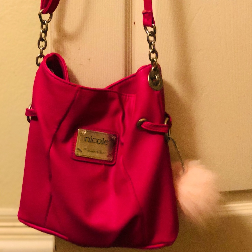 Medium sized bag. Gently used